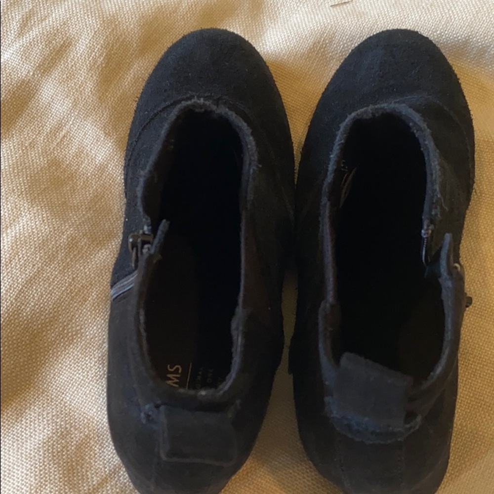 Booties - Picture 4 of 4